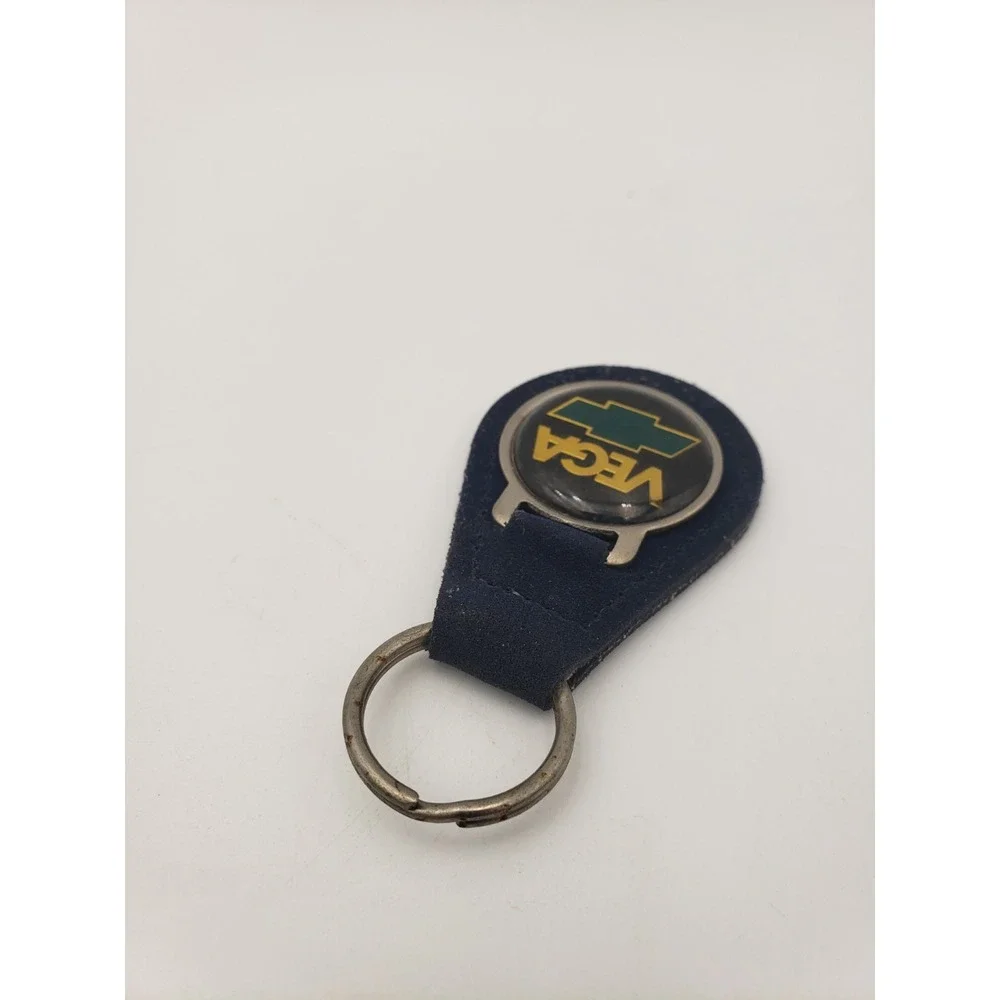Vtg Chevrolet Vega Leather Keychain Key Fob Dark Blue Suede Teardrop Medallion